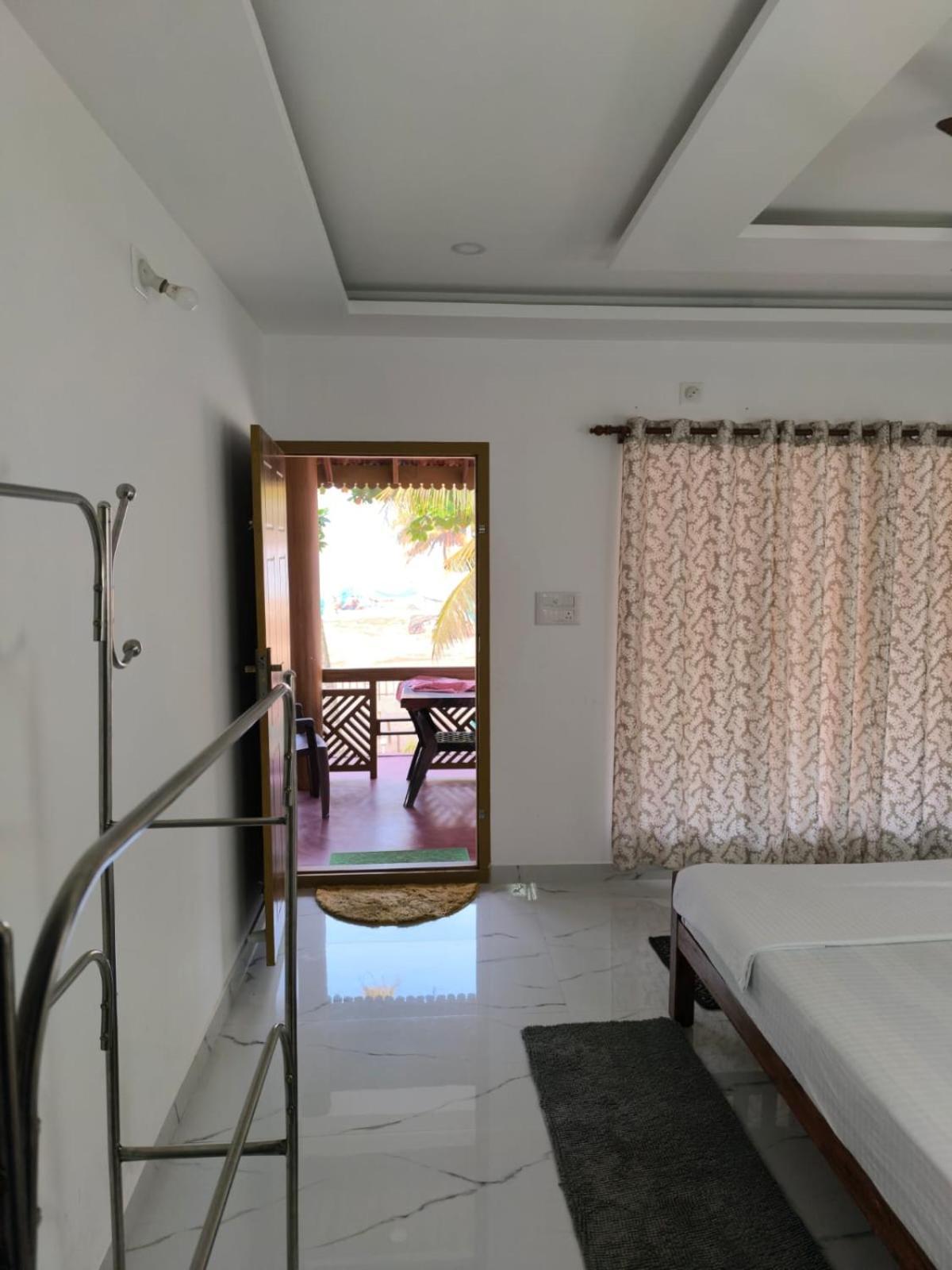 Marari Anna Beach Homestay Mararikulam Exterior photo