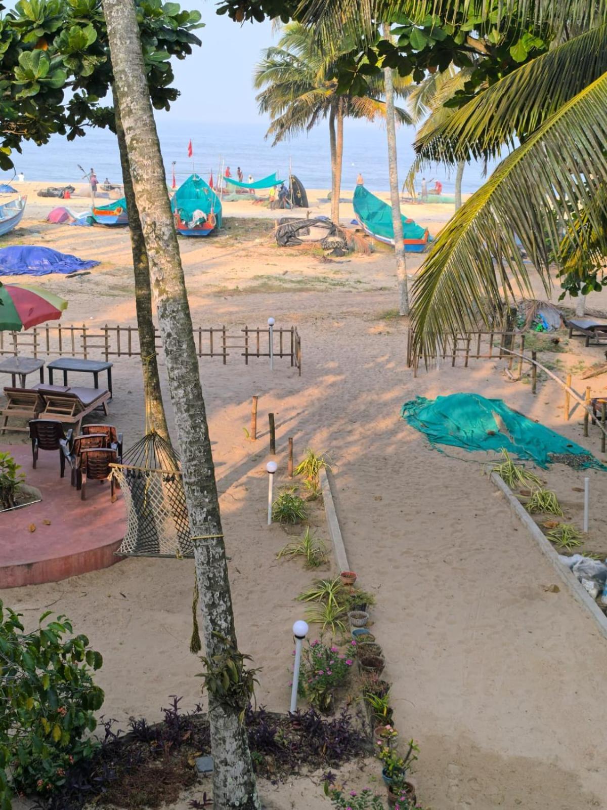 Marari Anna Beach Homestay Mararikulam Exterior photo