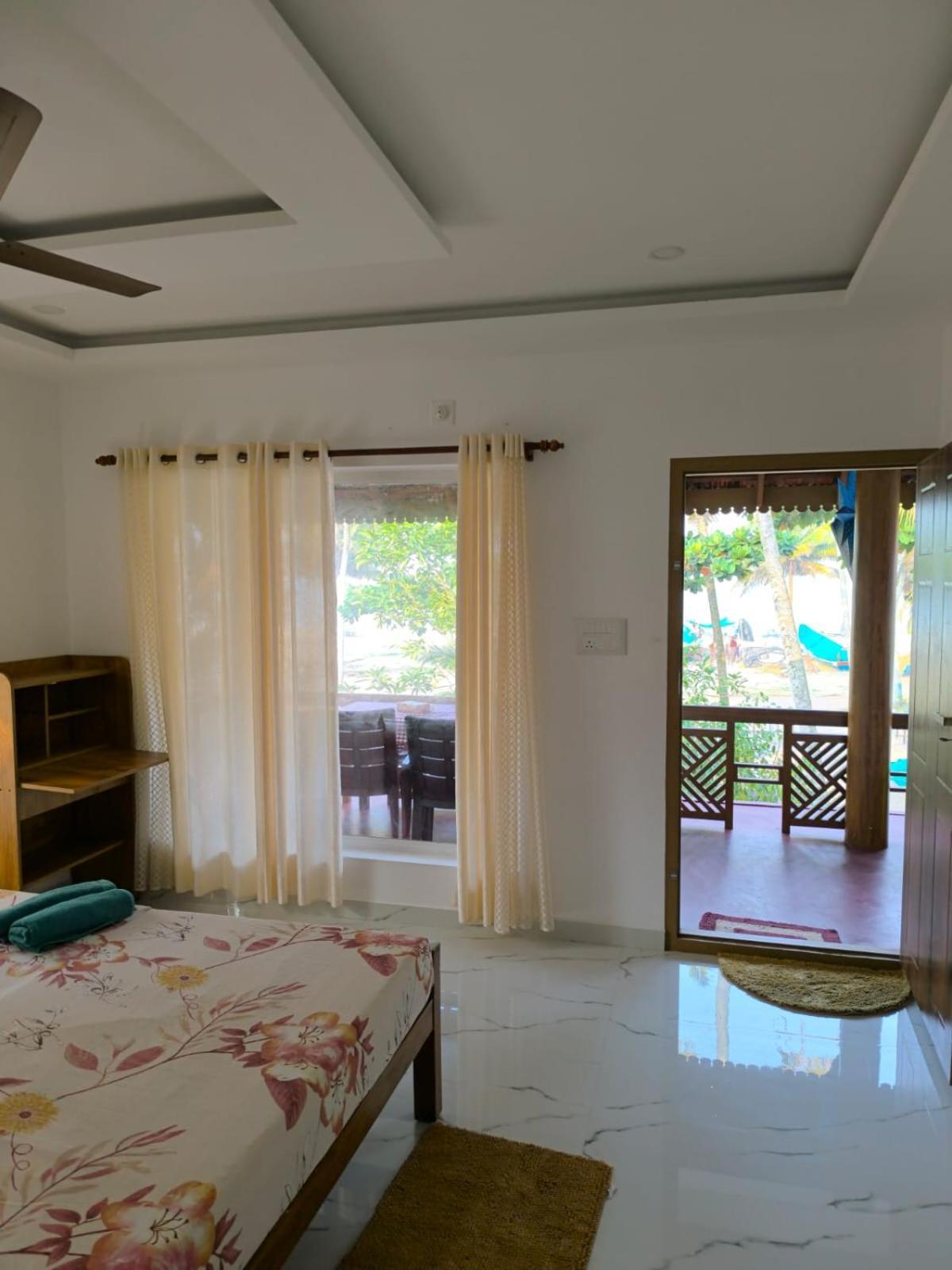 Marari Anna Beach Homestay Mararikulam Exterior photo